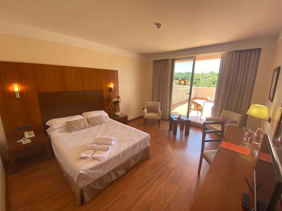 Hotel Montera Plaza لوس باريّوس المظهر الخارجي الصورة